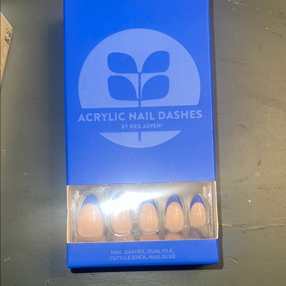 Red Aspen Nail Dashes - Nude and Blue Press-On Nails - Picture 5 of 6